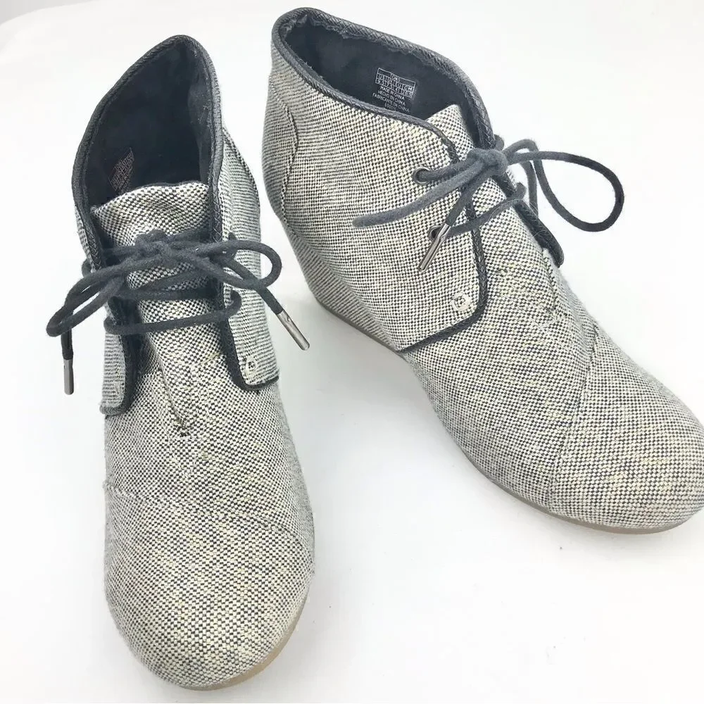 Toms KALA Beige Gold Black Sparkle Tweed Lace Up Wedge Heel Shoes